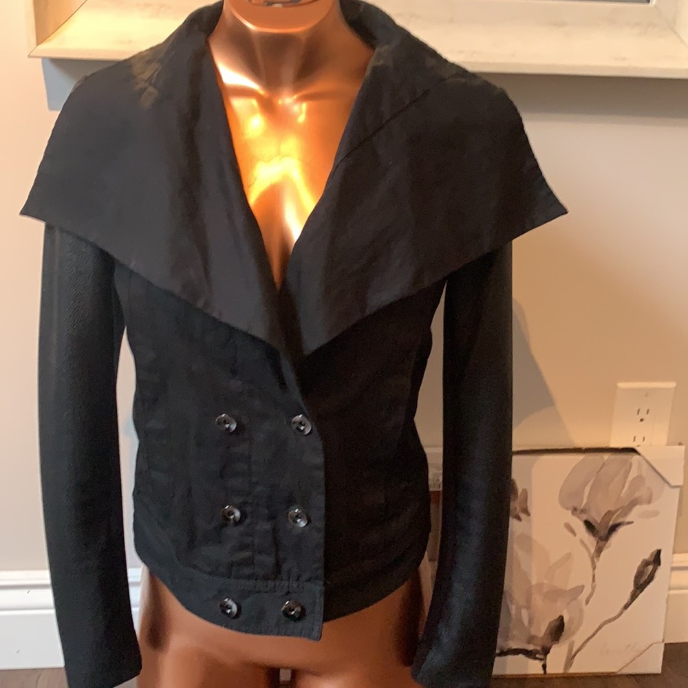 🥼BCBGMaxAzria Jacket - Picture 2 of 4